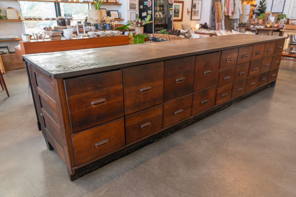 Big Drawer Cabinet/Kitchen Island